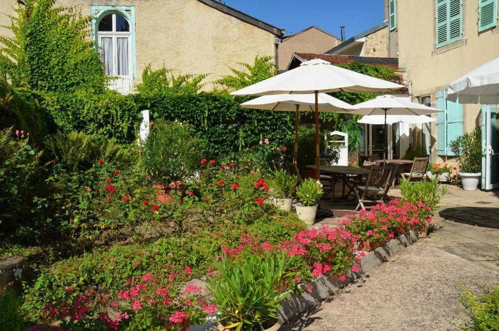 Hotel Et Studios D'Orfeuil Bourbonne-les-Bains Phòng bức ảnh