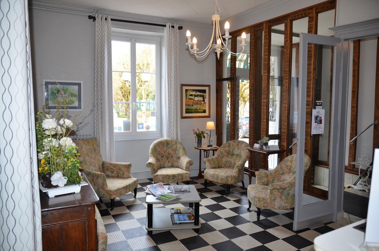 Hotel Et Studios D'Orfeuil Bourbonne-les-Bains Ngoại thất bức ảnh