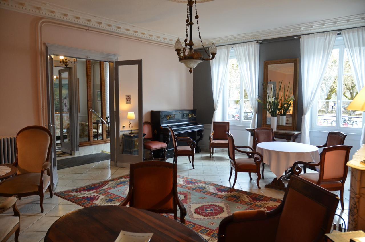 Hotel Et Studios D'Orfeuil Bourbonne-les-Bains Ngoại thất bức ảnh