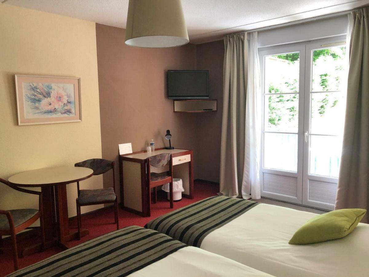 Hotel Et Studios D'Orfeuil Bourbonne-les-Bains Ngoại thất bức ảnh