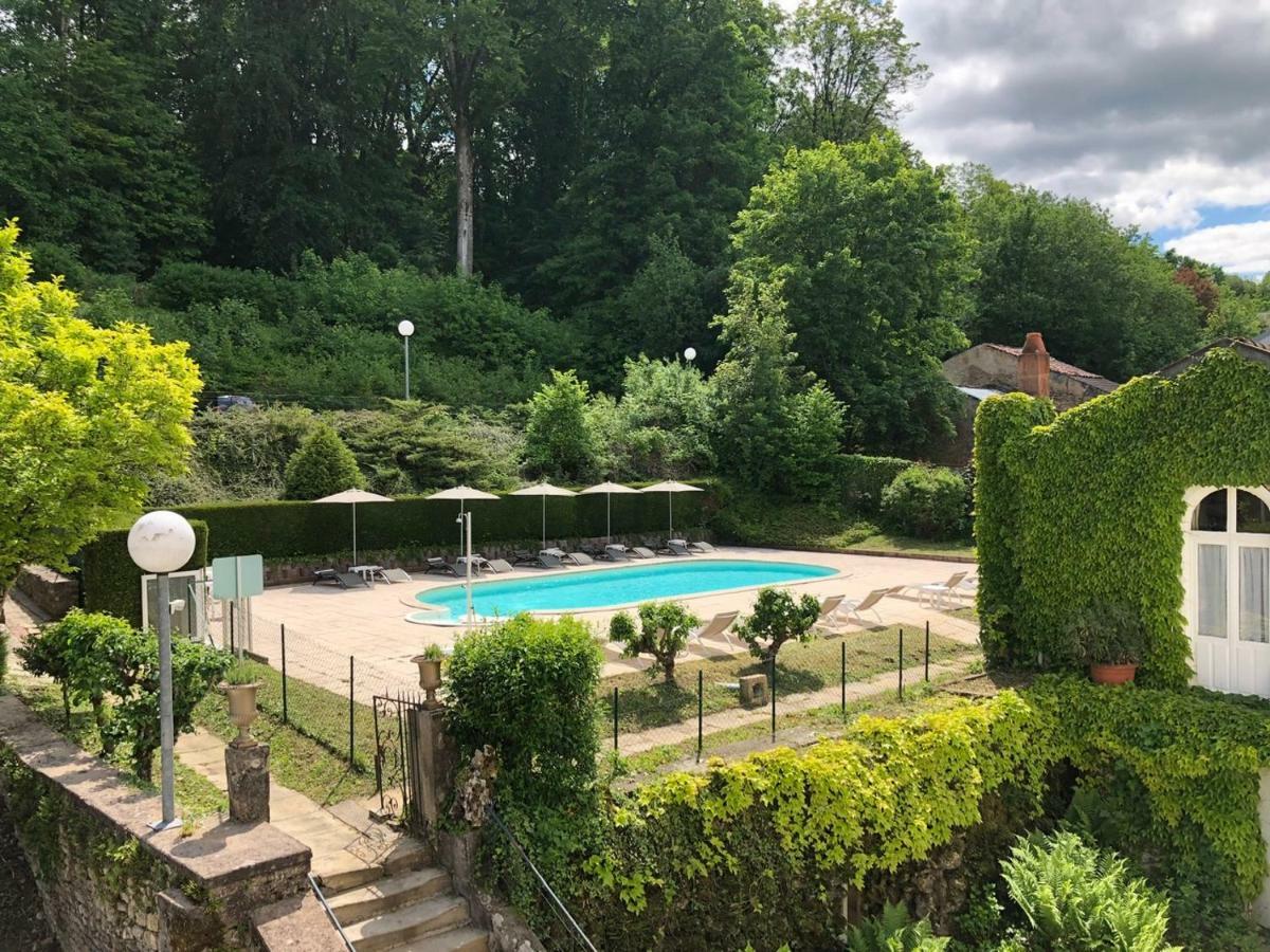 Hotel Et Studios D'Orfeuil Bourbonne-les-Bains Ngoại thất bức ảnh
